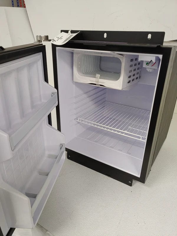 78699-000 | Genuine Freightliner® Refrigerator