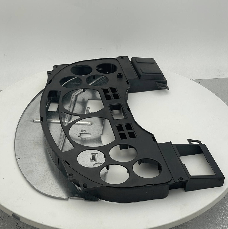 069S271632002 | Genuine International® Panel Instrument Housing