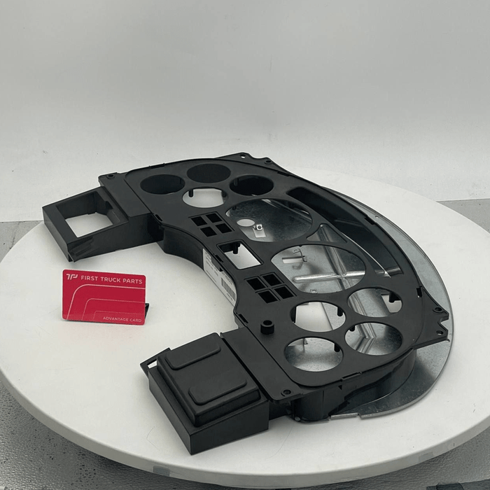 069S271632002 | Genuine International® Panel Instrument Housing