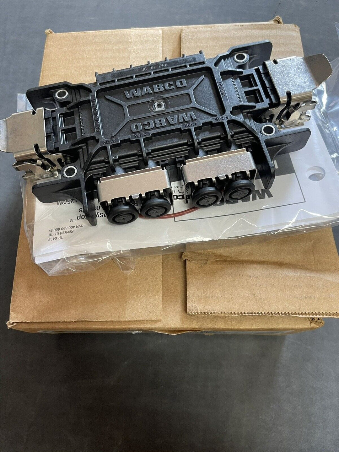 4008506010 | Wabco ABS Modulator Valve 2S/2M 4S/2M 4S/3M)