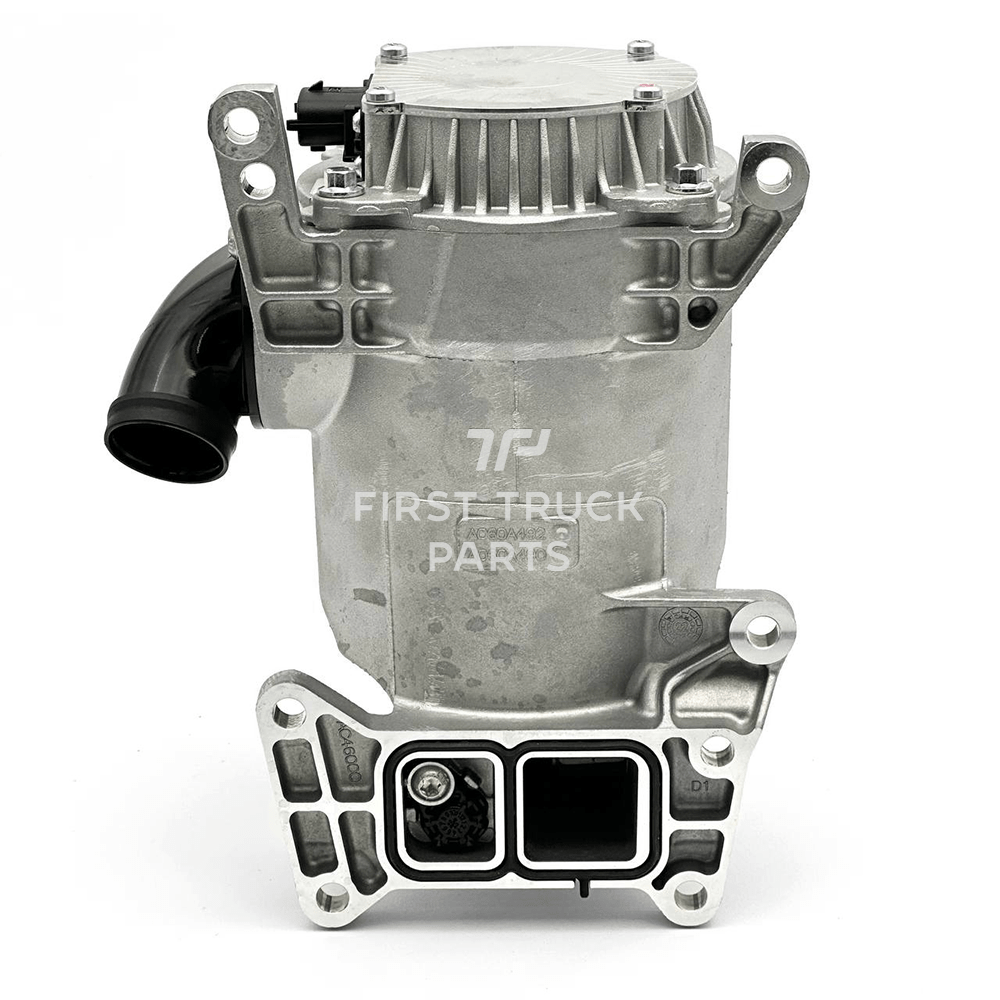 By Paccar® - P/N: 2146531PE - Crankcase Ventilation Module Module