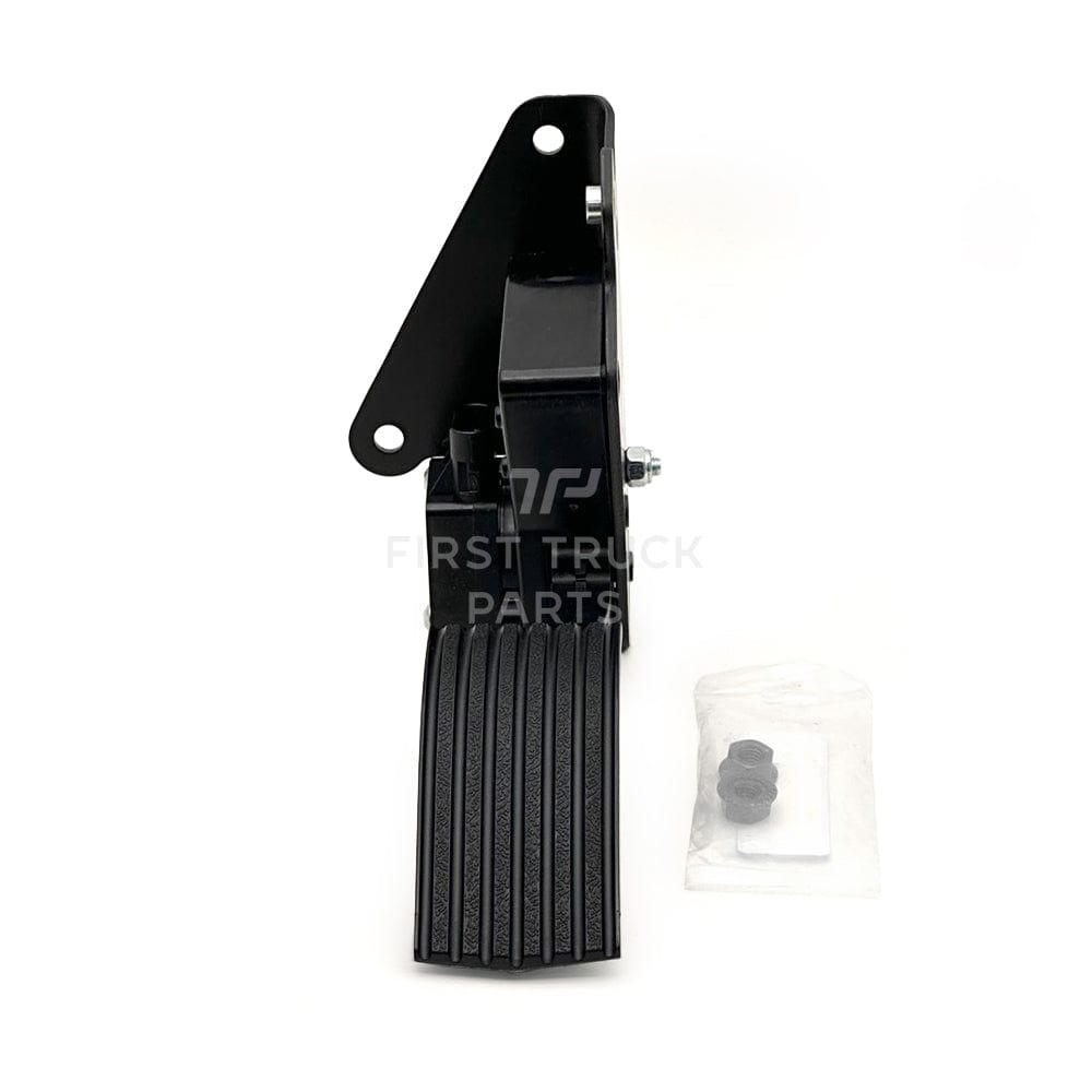 2606578C91 | Genuine International® Accelerator Pedal Assembly