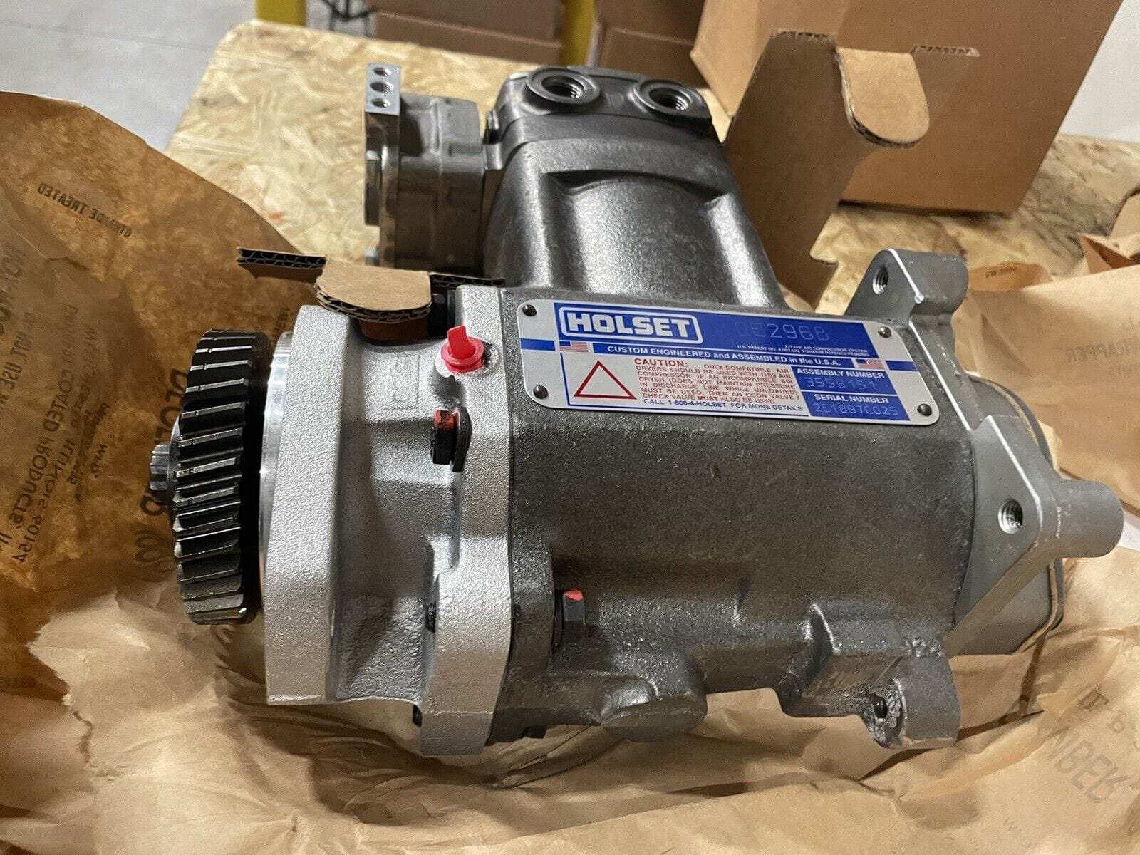 3558151 | Genuine Cummins® Air Сompressor 1 Cyl