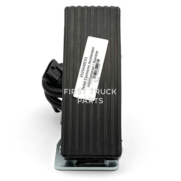 3525640C93 | Genuine International® Pedal, Electronic Accelerator