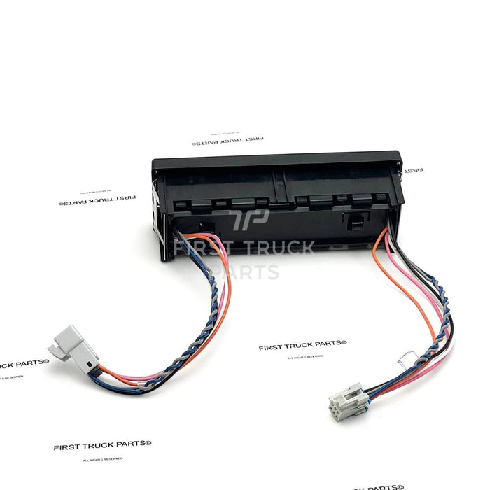 EE02008016 | Genuine International® Dash Switch Panel (4)