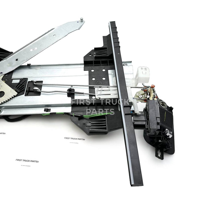 5330-01-536-9419 | Genuine Navistar® Regulator Door Glass Essembly R/H (5)