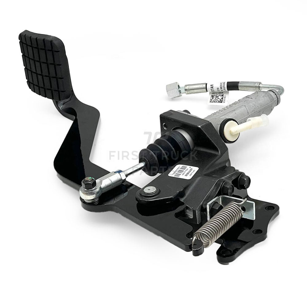 4077719C92 | Genuine International® Clutch Pedal Assembly HX515