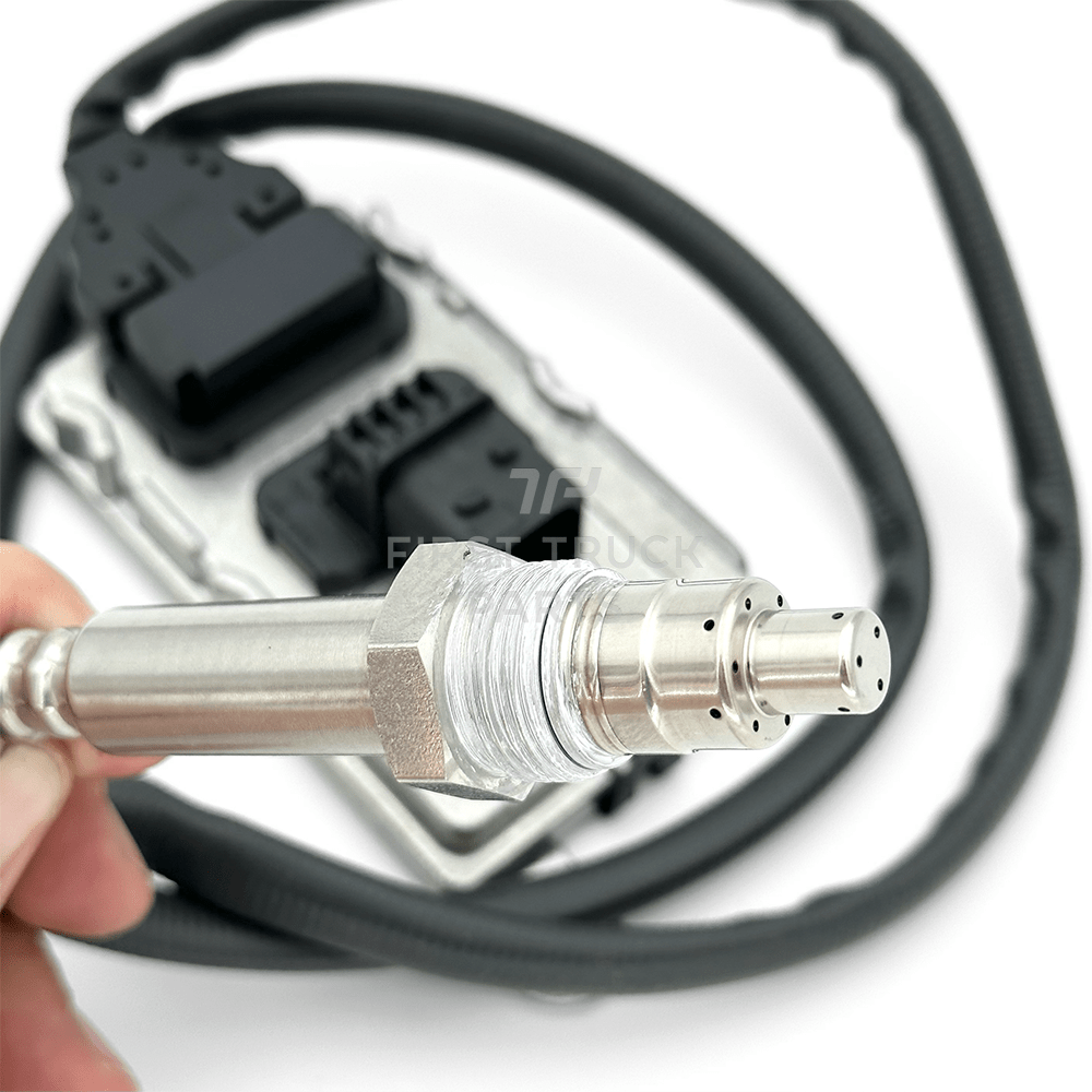 1928760 | Genuine Cummins® Nitrogen Oxigen Nox Sensor