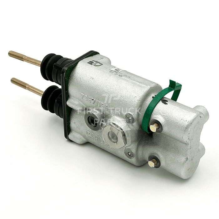 B38863 | Genuine Carlisle® Brake Master Cylinder