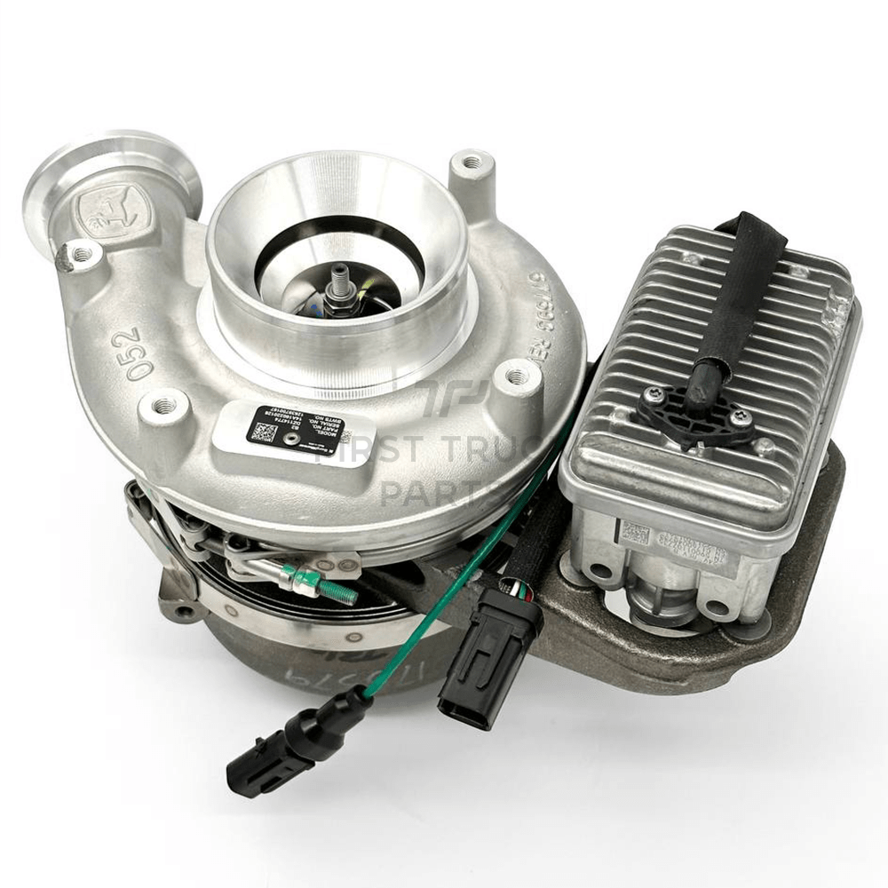 SE501963 | Genuine John Deere® Turbocharger 12V with Actuator