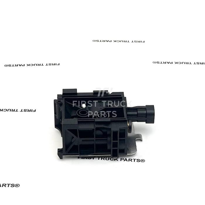NRG27-SWB-303R | Genuine Freightliner® Park Switch (3)