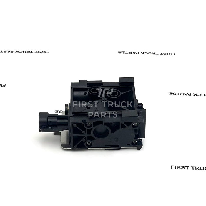 NRG27-SWB-303R | Genuine Freightliner® Park Switch (6)