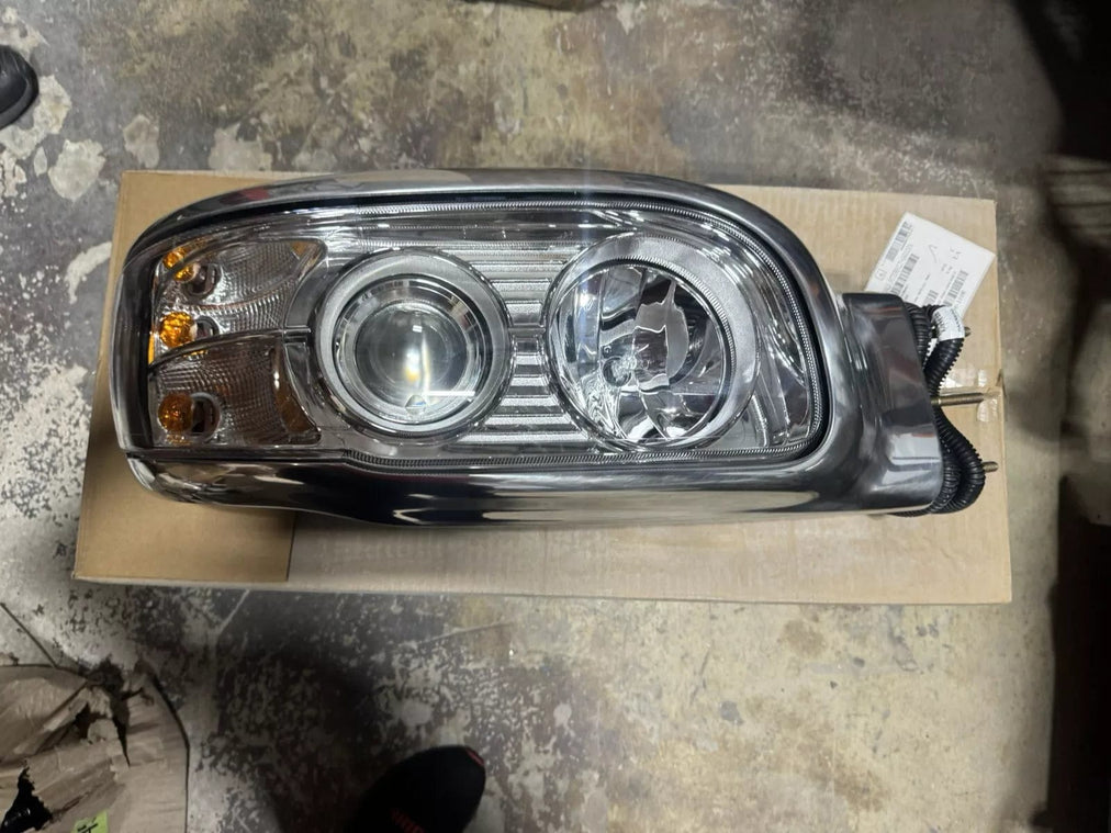 P54-6166-110R | Genuine Paccar® 389/388 Headlight Assembly - Right (Passenger Side)