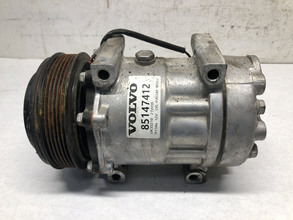 21349573 | Genuine Volvo® Air Conditioner Compressor