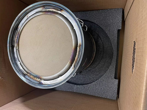 ADG1204 | Genuine Detroti Diesel® DPF (Diesel Particulate Filter)