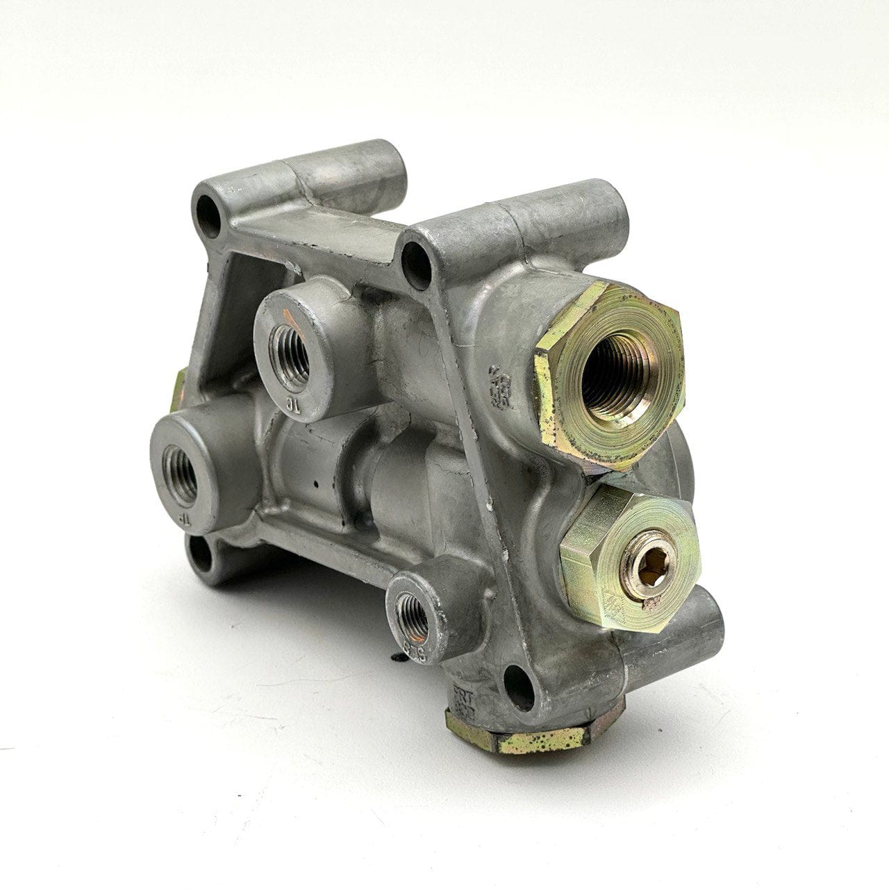 T-112852-B | Genuine Bendix® Tractor Protection Valve
