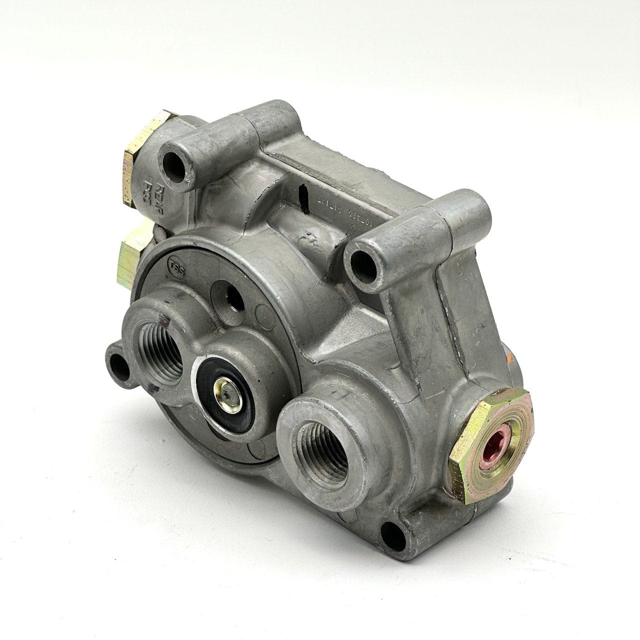 P/N: 800396 | Genuine Bendix® Tractor Protection Valve