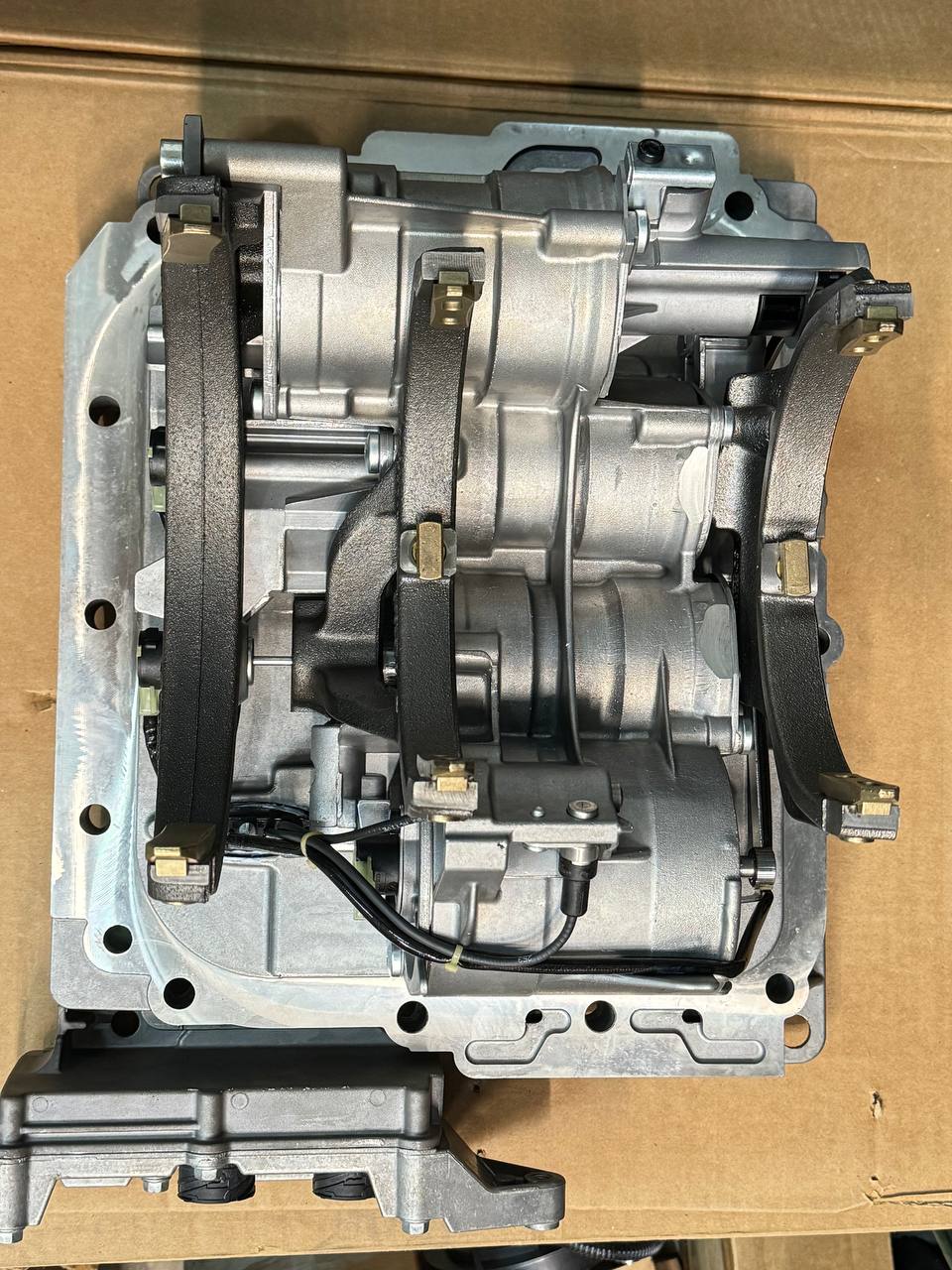 421364003R | Genuine Volvo® Mack Gearbox Actuator Control Unit 12V