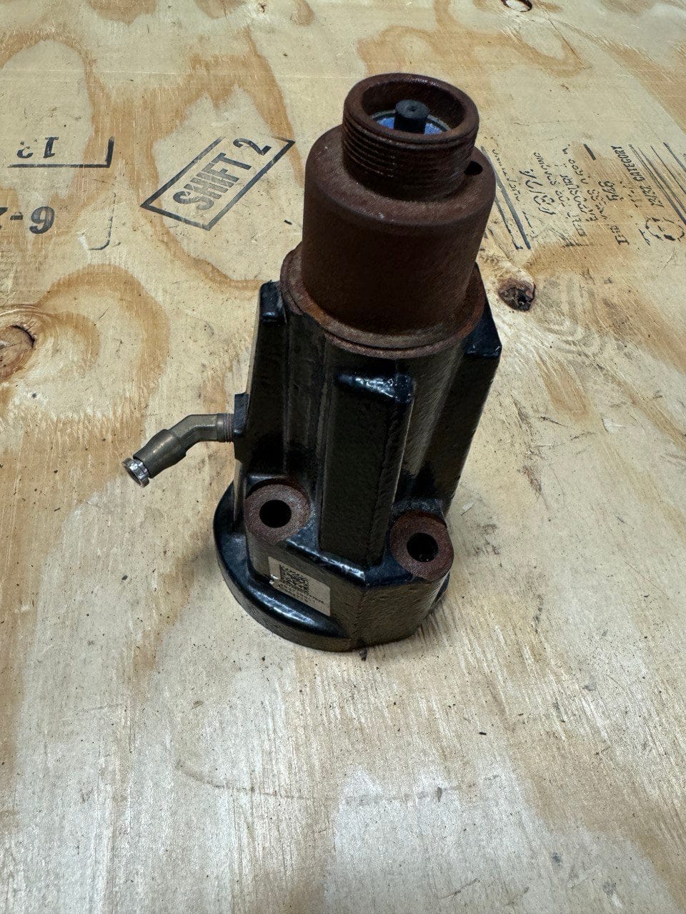 4041986C1 | Genuine International® Drive Fan Journal Bracket