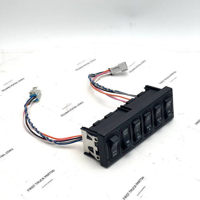 3549776C3 | Genuine International® Dash Switch Panel