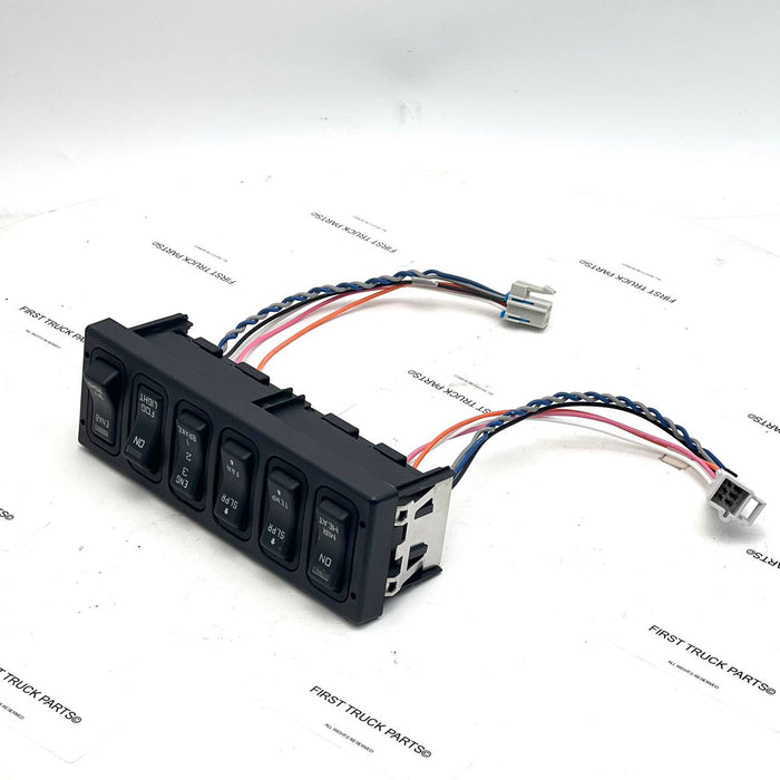 3549776C3 | Genuine International® Dash Switch Panel