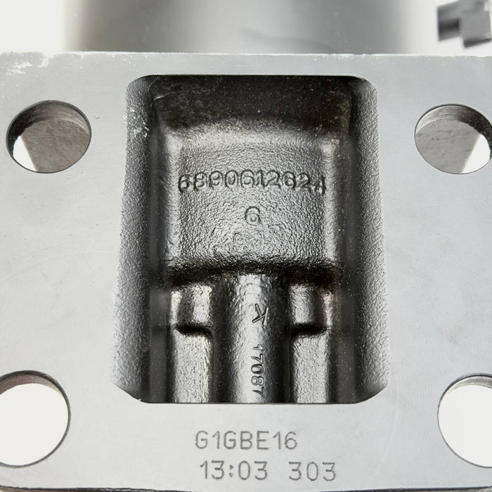 3013364C94 | Genuine International® Oil Filter Centrifuge Assembly