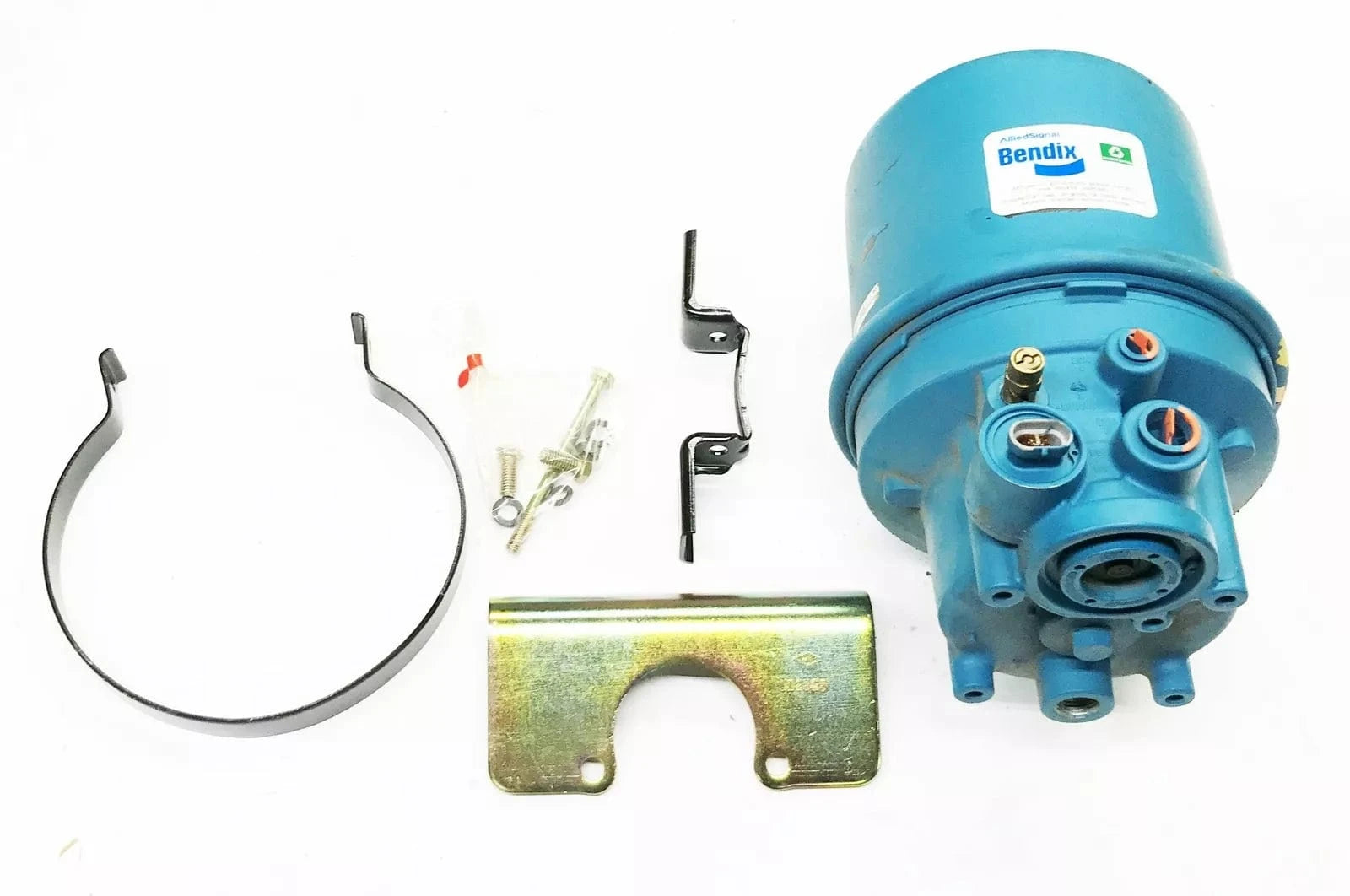 065613 | Genuine Bendix® Air Dryer Model AD-IP® Voltage: 24 V