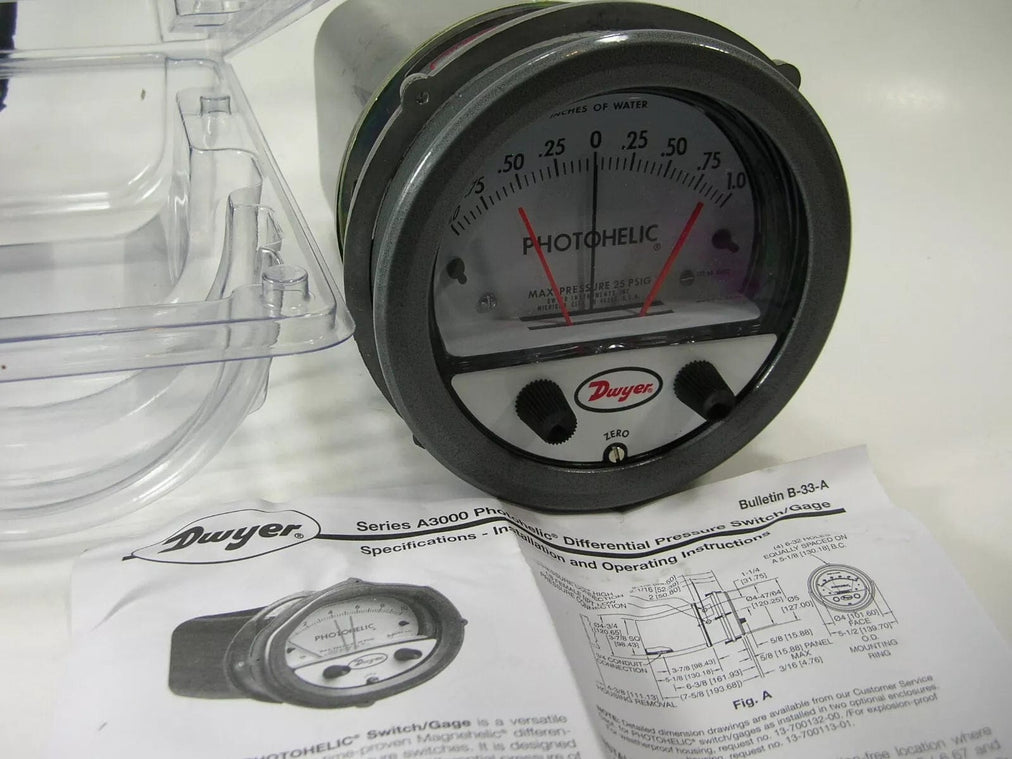 Dwyer | A3000 Photohelic Differential Pressure Switch Gauge