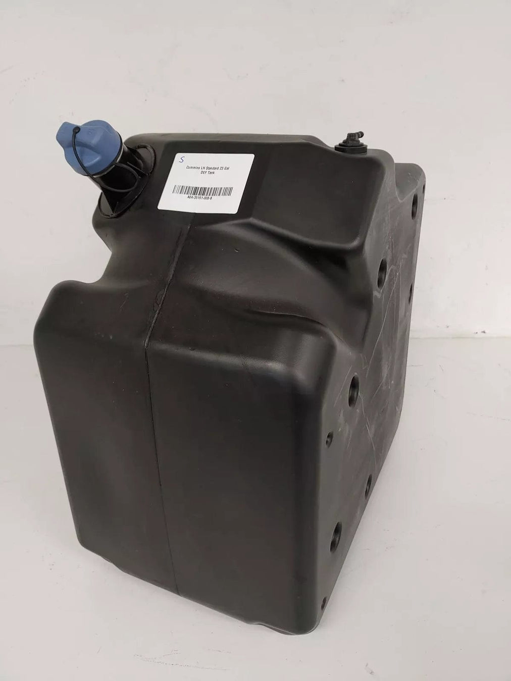 A04-31890-000 | Genuine Freightliner® 23-Gallon Diesel Exhaust Fluid Tank (Left-Hand)