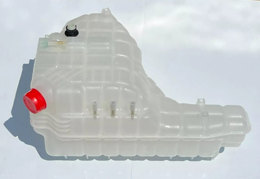 4C4Z8B379A | Genuine International® Truck Coolant Reservoir