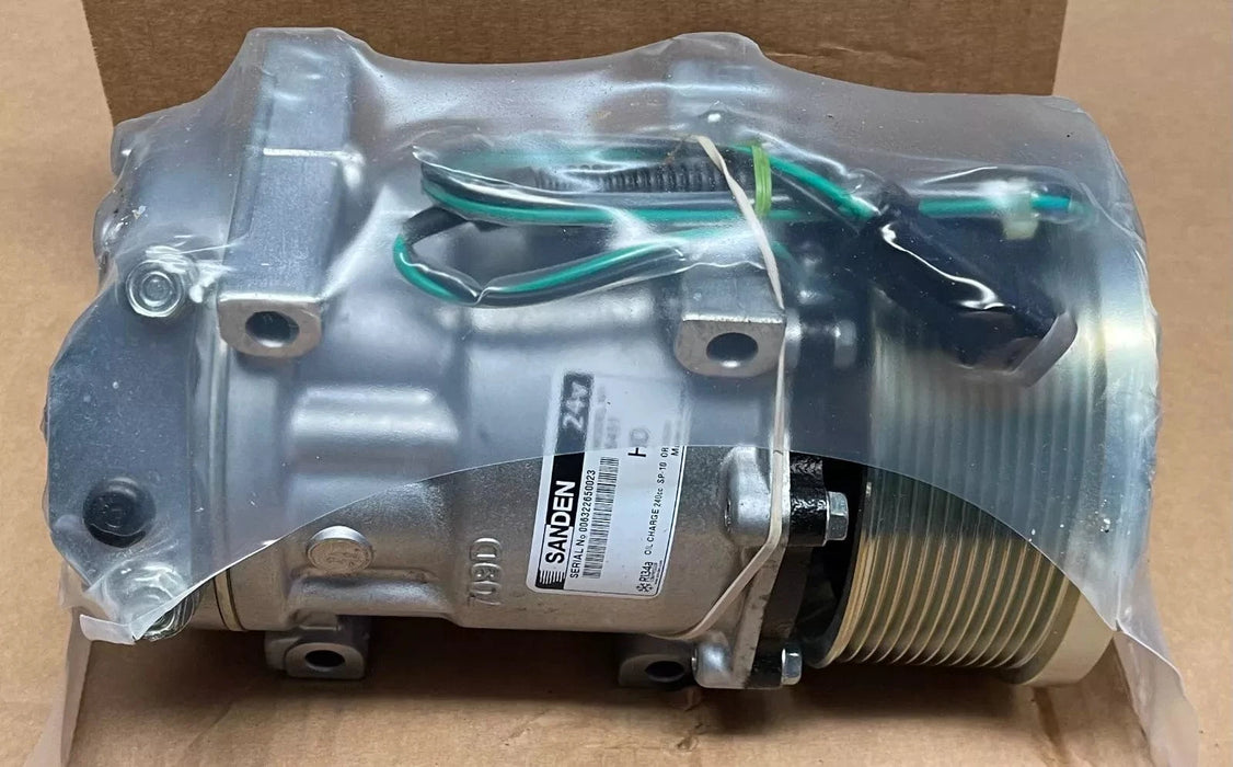 1689914 | Genuine Hyster® A/C Compressor, Compressor