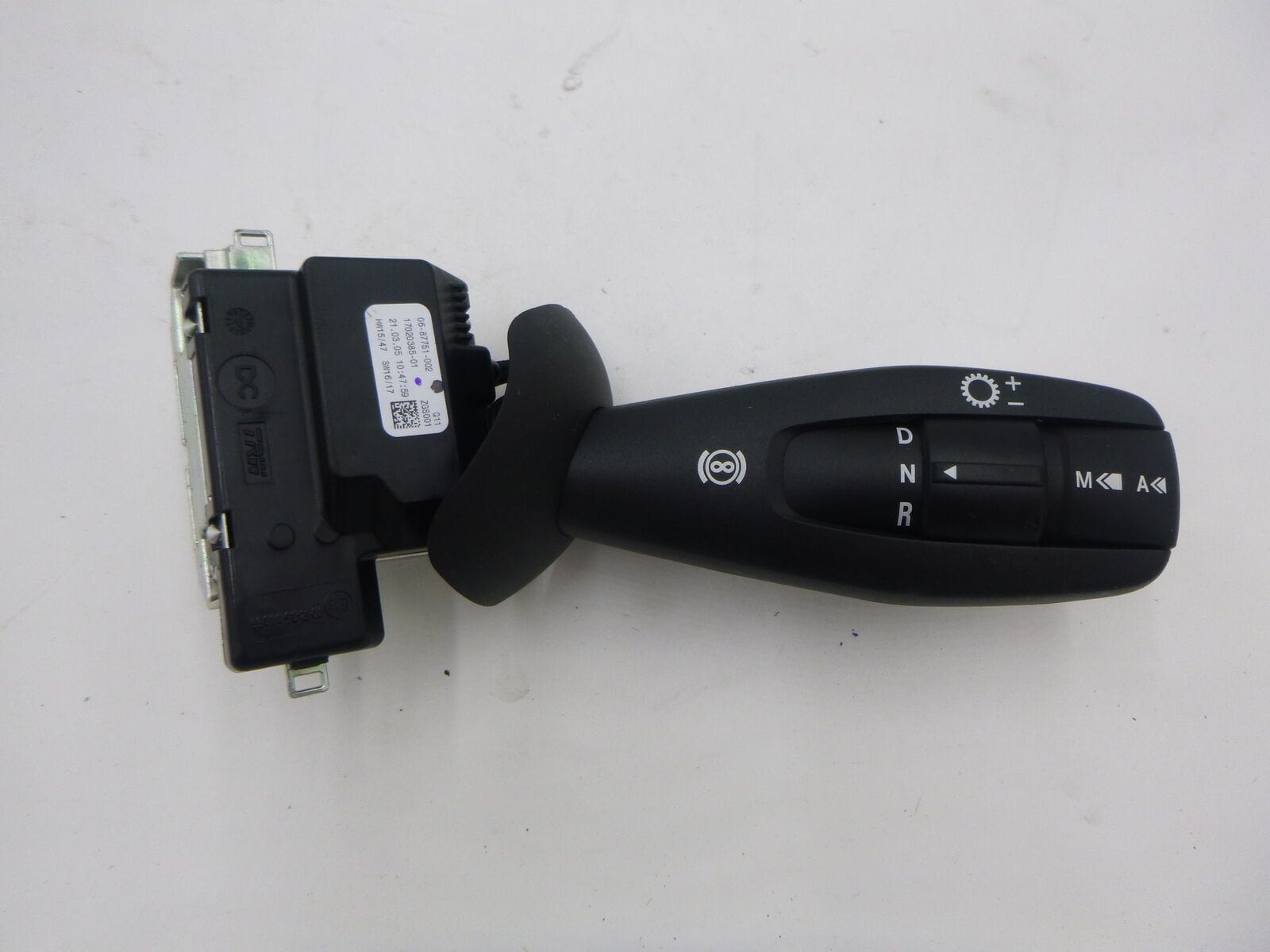 06-87751-002 | Genuine Freightliner® Transmission Shift Control DT12