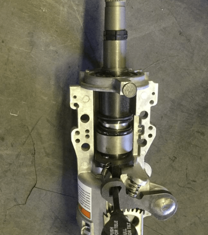 2585085C91 | Genuine International® Steering Column with Shaft