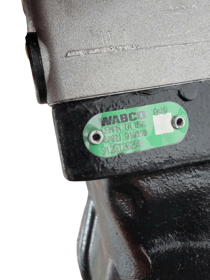 85013935 | Genuine Wabco® Air Compressor