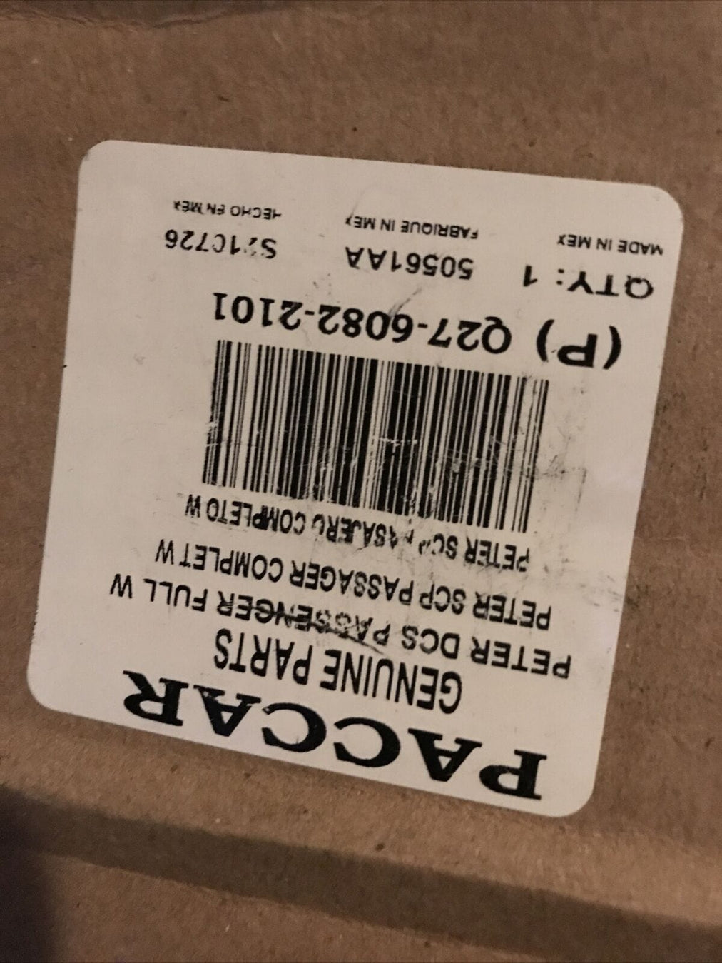 Q27-6082-2101 | Genuine Paccar® Switch Window Door